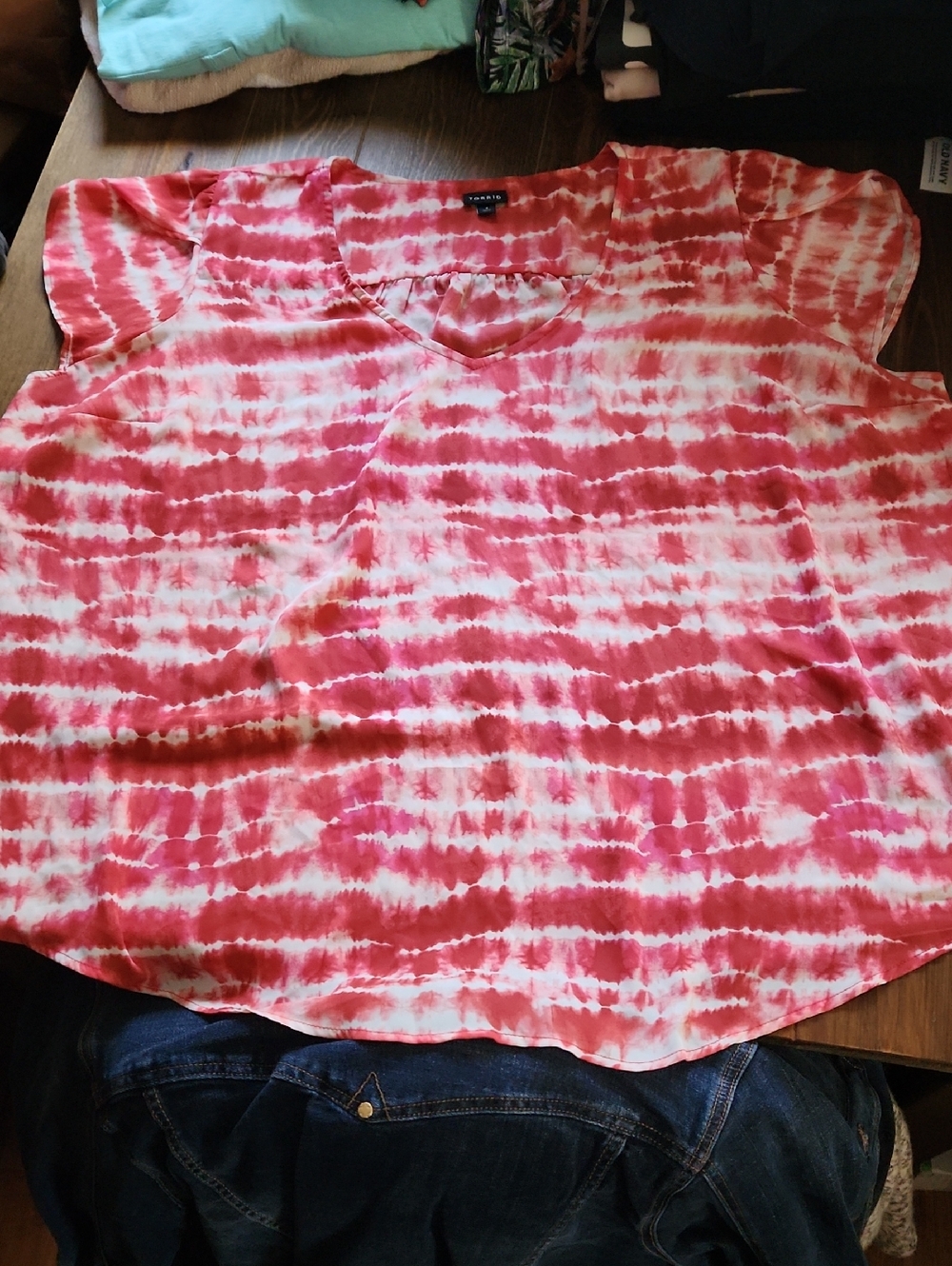 Torrid Plus Size 4 Tie-Dye Harper V-Neck Top Pink and White Tulip Sleeve